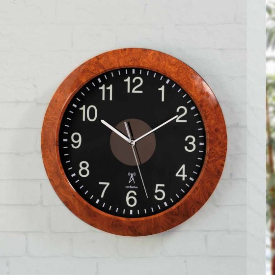 Horloge murale solaire aspect bois 